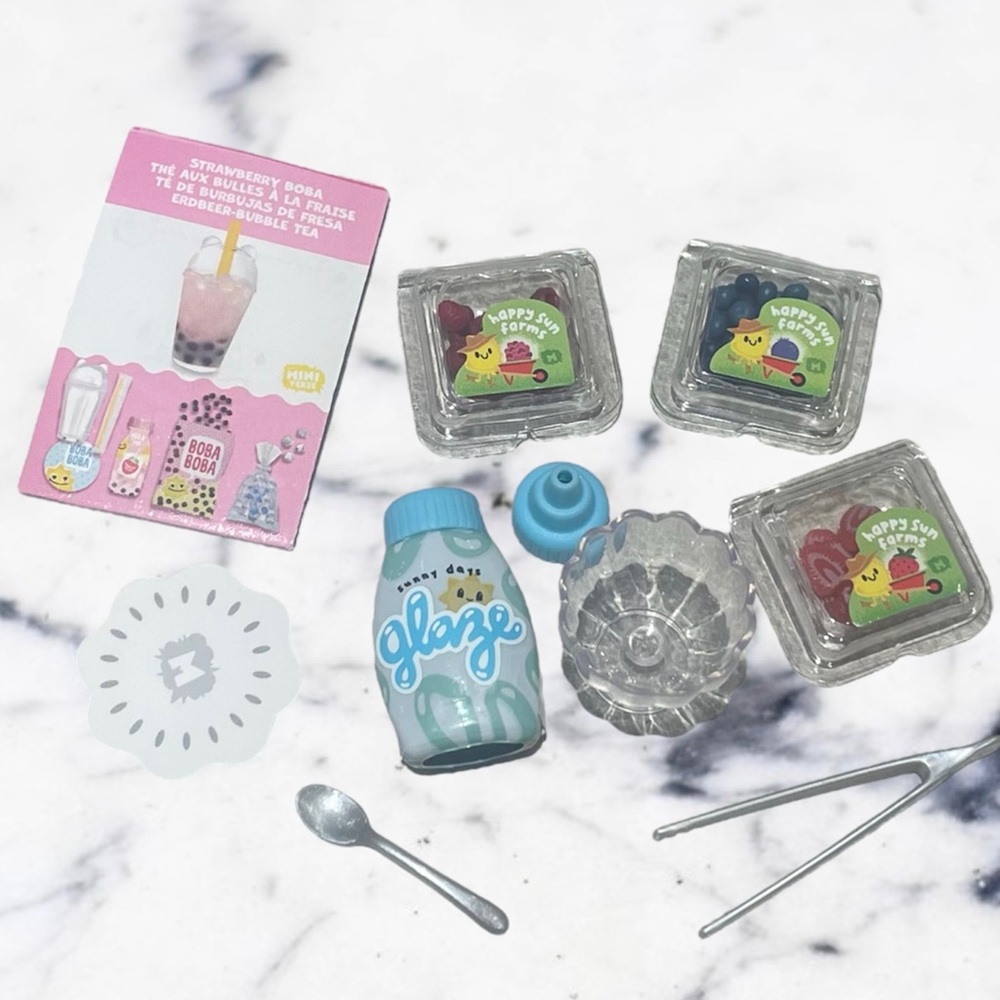 Miniverse mini food berry salad